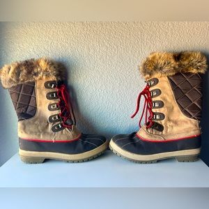 Snow boots